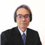 代表・小村